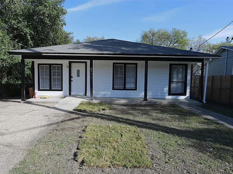 2311 S 3rd St — Photo 13
