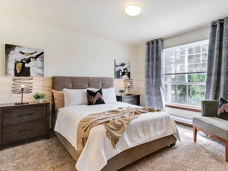The District — Photo 15