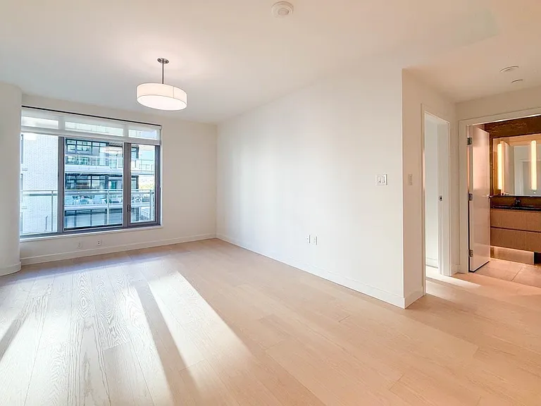 777 Harbourside Dr #406 — Photo 12