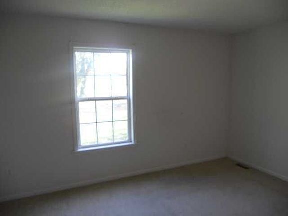 5th image of 235 Fremont Ave #640