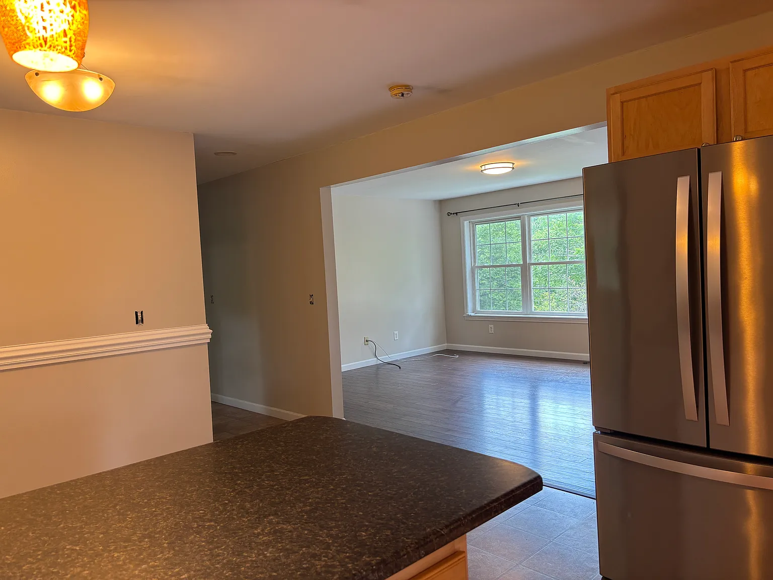 3 bed, 1344 sqft, $2,200 — Photo 2