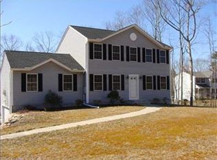 133 Great Brook Rd, Groton, CT 06340