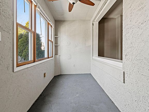 4th image of 307 Roxborough Ave