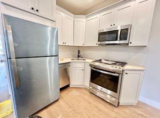 95 Endicott St #3S, Boston, MA 02113