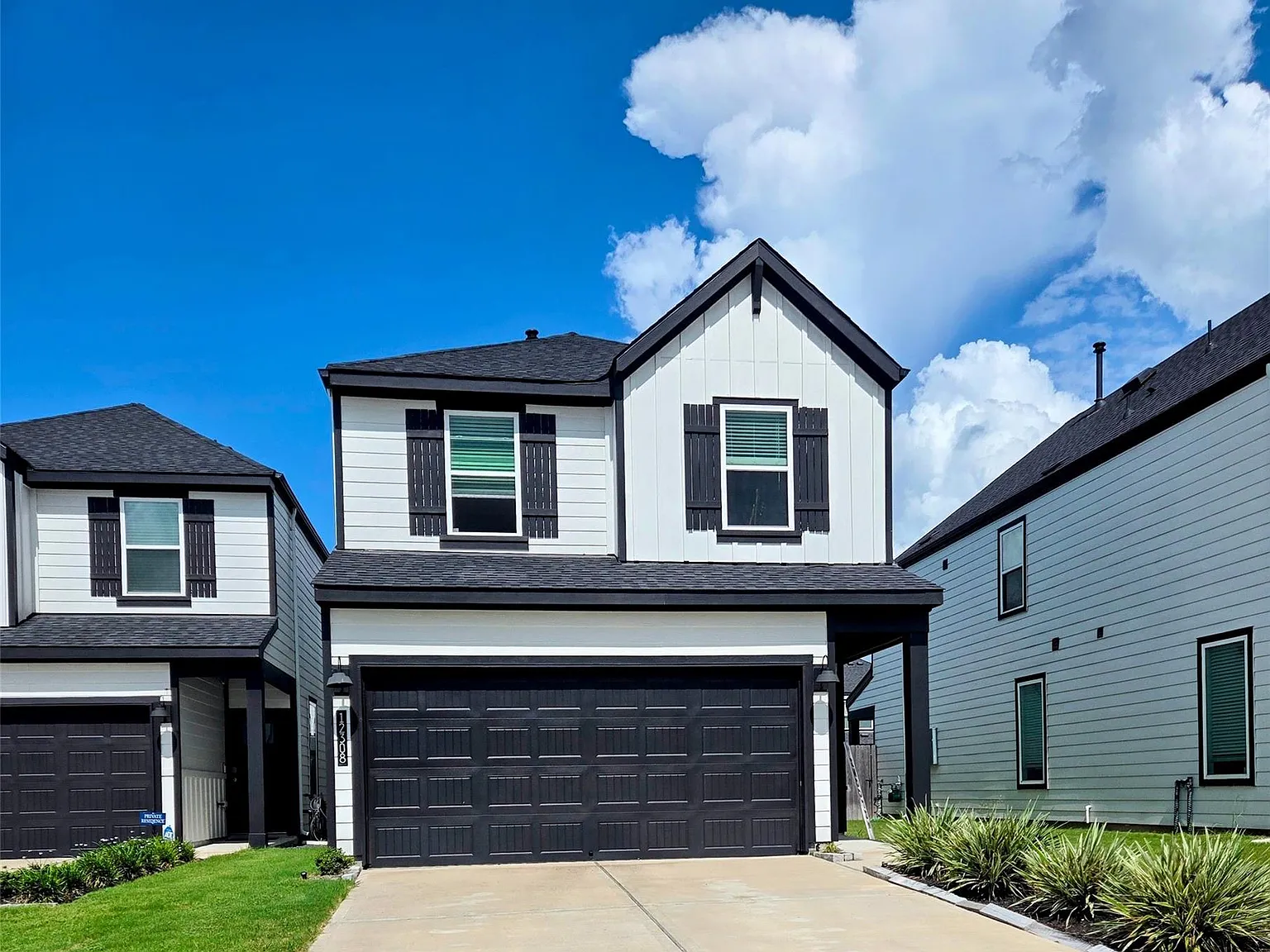 3 bed, 2.5 bath, 1880 sqft, $2,395 — Photo 1