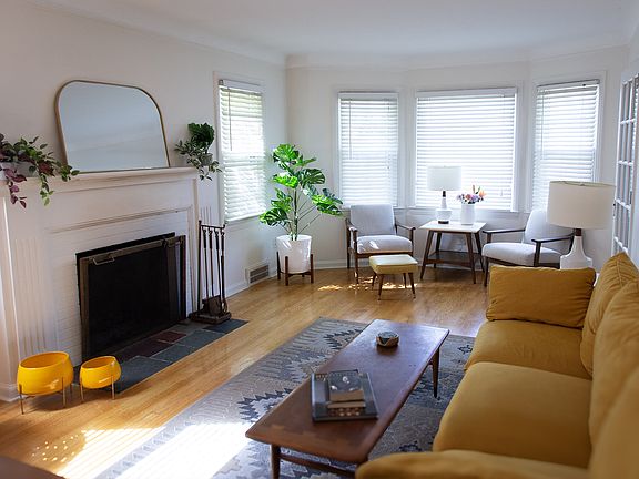 2nd image of 505 Catalpa Dr