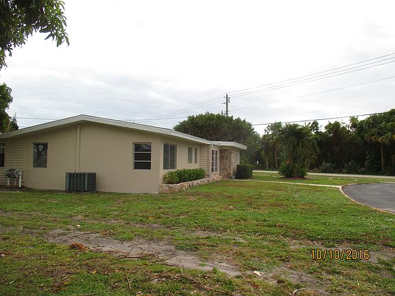 2nd image of 245 SE Saint Lucie Blvd