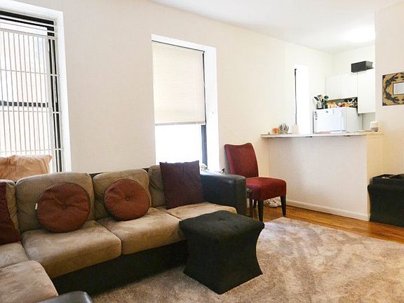 2nd image of 6 Charles St APT 1