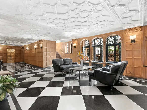 28 East 10th Street image 1 of 3