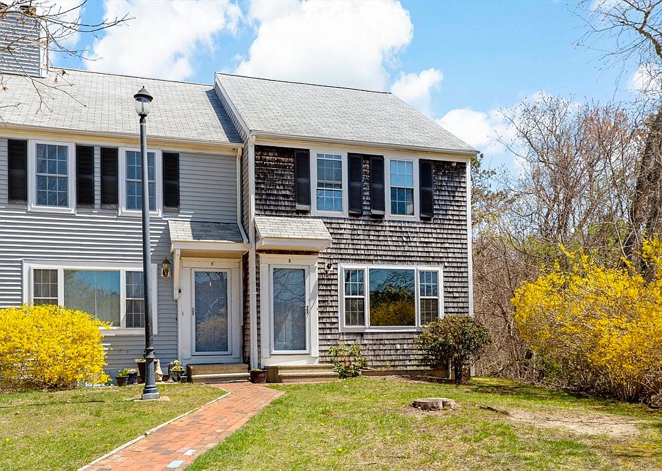 1st image of 573 Carriage Shop Rd APT G