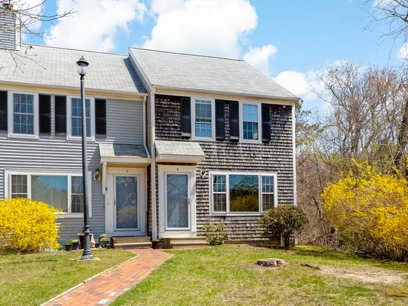 573 Carriage Shop Rd APT G, East Falmouth, MA 02536