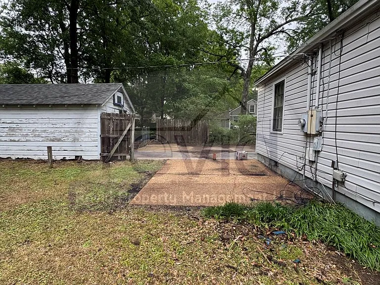 705 S Graham St — Photo 23