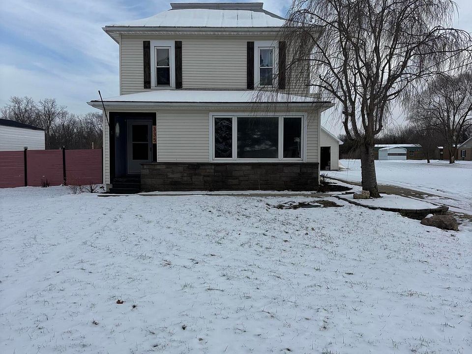 1st image of 335 Windsor Ln