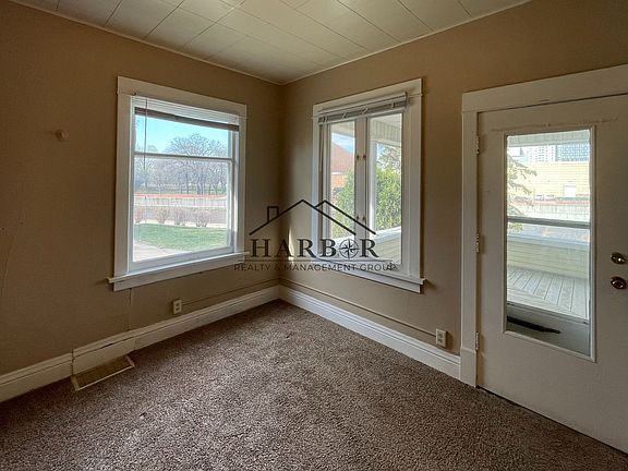 4th image of 504 E Center St #2