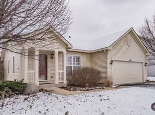 1400 Bluestem Ln, Minooka, IL 60447