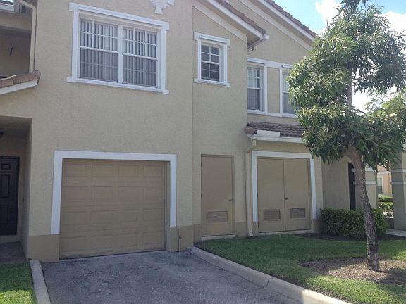 2nd image of 605 Belmont Ln