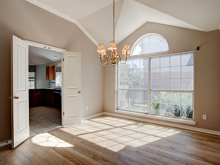 9137 Fainwood Ln — Photo 13