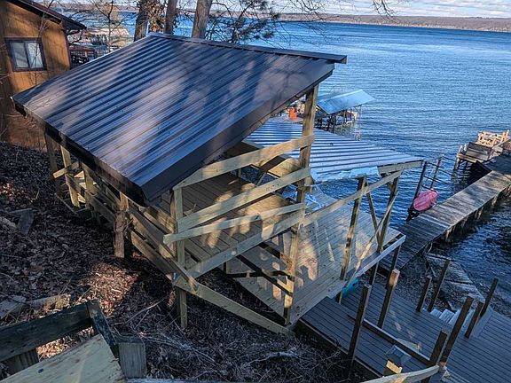 5th image of 1689 Long Point Beach Rd