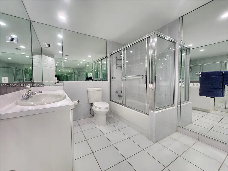 3505 S Ocean Dr #1014 — Photo 17