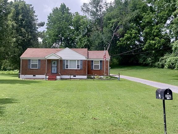 2nd image of 3107 Crosswood Dr