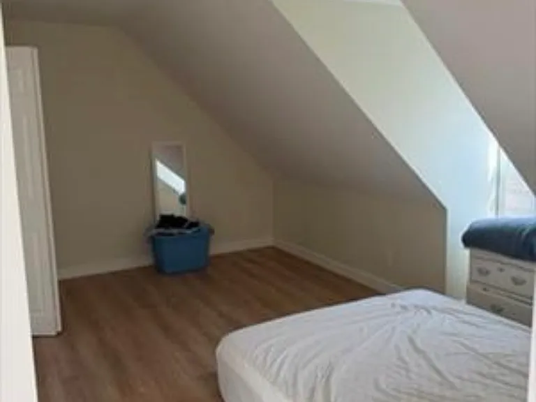 30 Chestnut St #2 — Photo 5