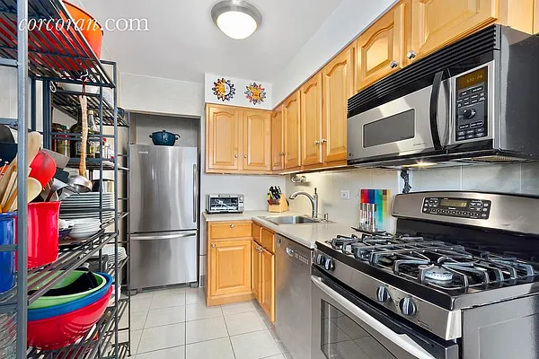 Sold by Corcoran | media 21