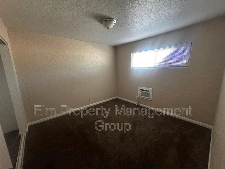 2101 Sunrise Ave #11 — Photo 7