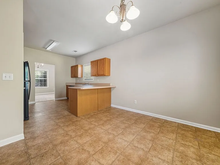 4750 Ferncrest Pl — Photo 5