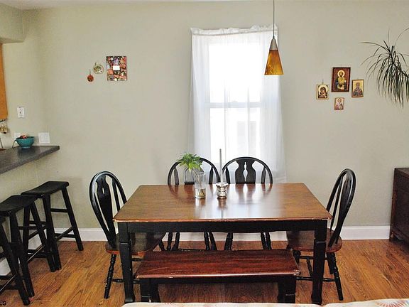 5th image of 212 West Ave #2