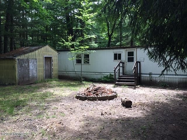 2nd image of 3419 Wolf Lake Dr