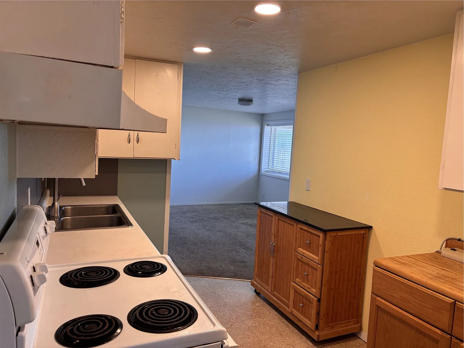 1 bed, 1.0 bath, $1,700 — Photo 3