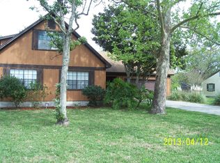 703 Valley Forge Rd E, Neptune Beach, FL 32266