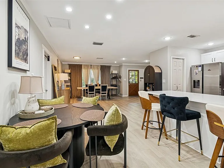 2302 S Arrawana Ave — Photo 17
