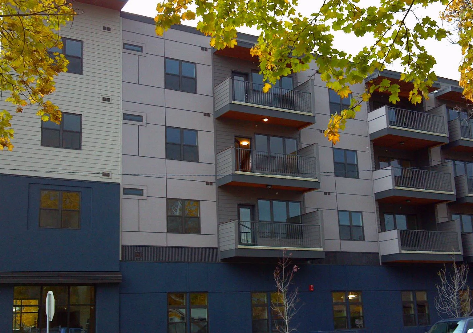SPR712 — Photo 1