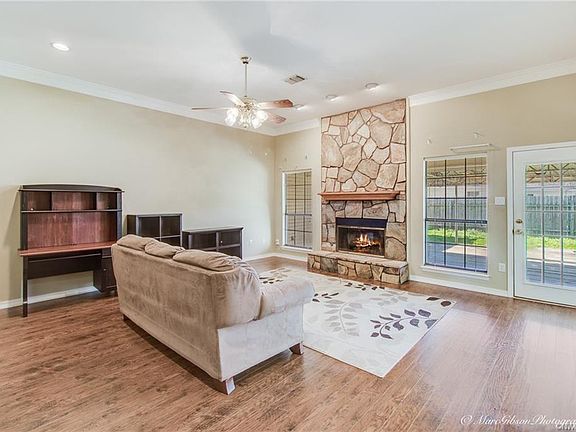 3rd image of 5916 Stockwood St