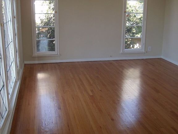 5th image of 7006 Beverly Blvd