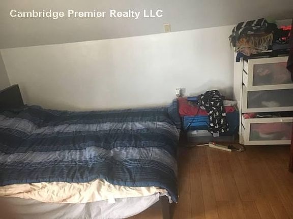 3rd image of 96 Holland St #2A
