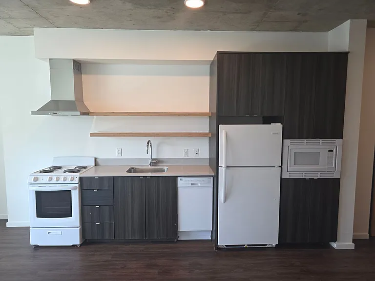 515 NE Holladay St — Photo 38