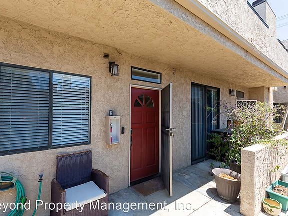 3rd image of 4111 Iowa St APT 2