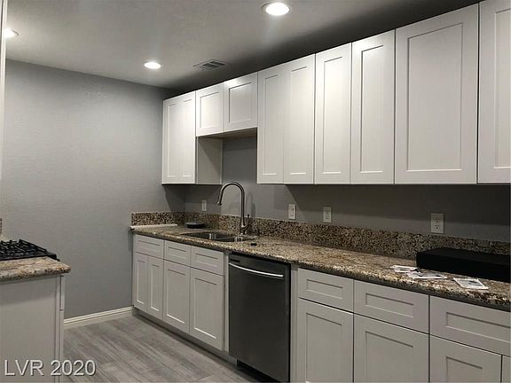 4th image of 4248 Mississippi Ave