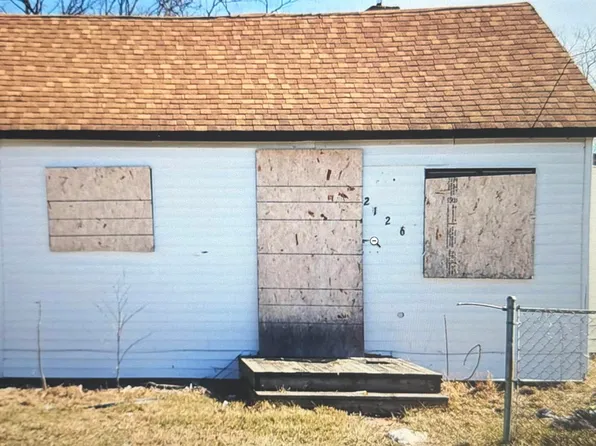 2126 Maplewood Ave, Saginaw, MI 48601