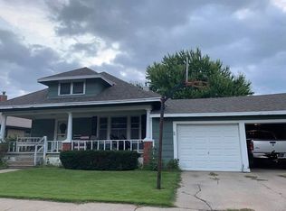 345 4th St, Hampton, NE 68843