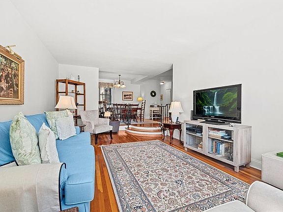 5th image of 3601 Johnson Ave APT 4O