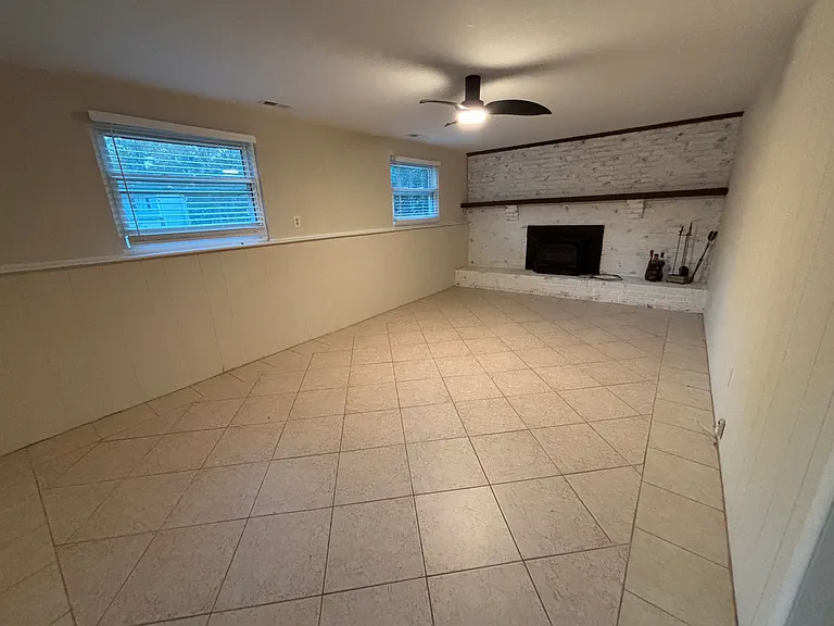 1603 Van Dyke Dr — Photo 13