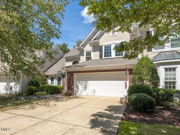 108 Lake Hickory Ct, Cary, NC 27519