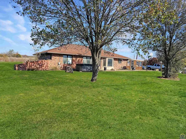 16455 166th Rd, Mayetta, KS 66509