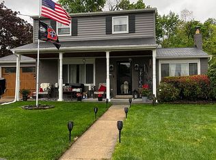 330 Fresno Dr, Harrisburg, PA 17112