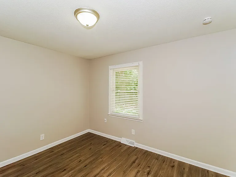6725 Barrington Dr — Photo 12