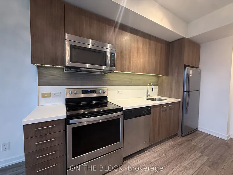 390 Cherry St #1503 — Photo 5