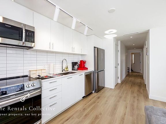 3rd image of 311 W 1st St #404